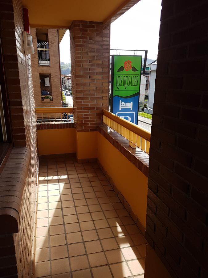 Los Rosales Saron Exterior photo