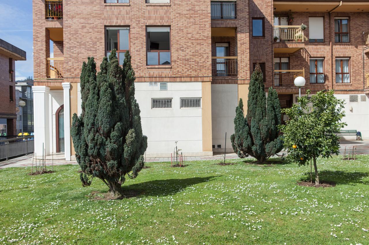 Los Rosales Saron Exterior photo